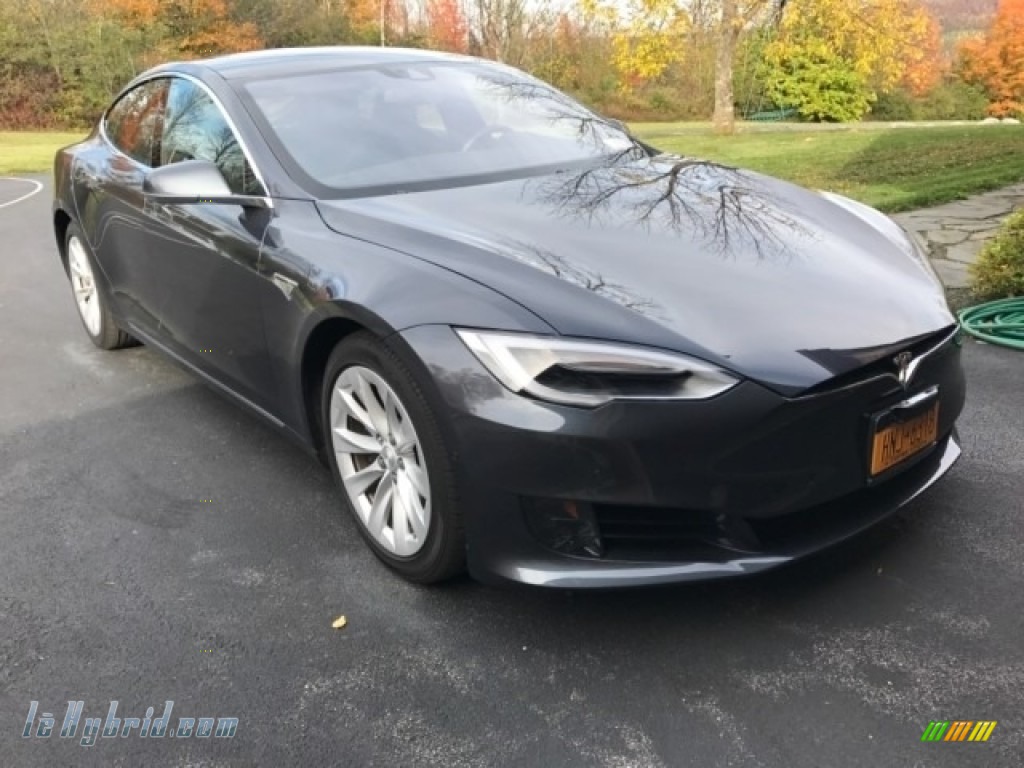 Midnight Silver Metallic / Black Tesla Model S 75D