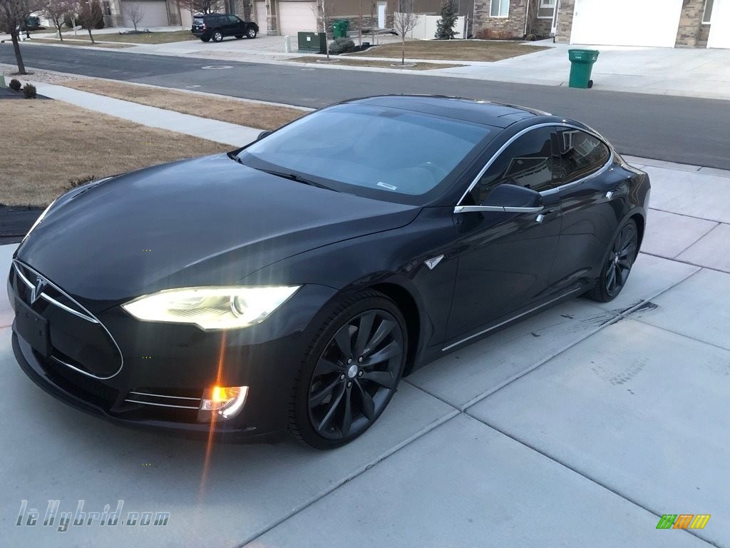 Monterey Blue Metallic / Black Tesla Model S 