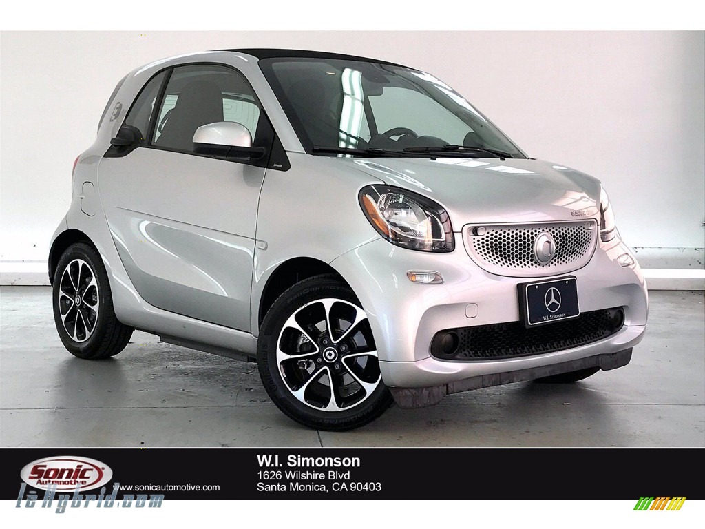 Cool Silver Metallic / Black Smart fortwo Electric Drive coupe