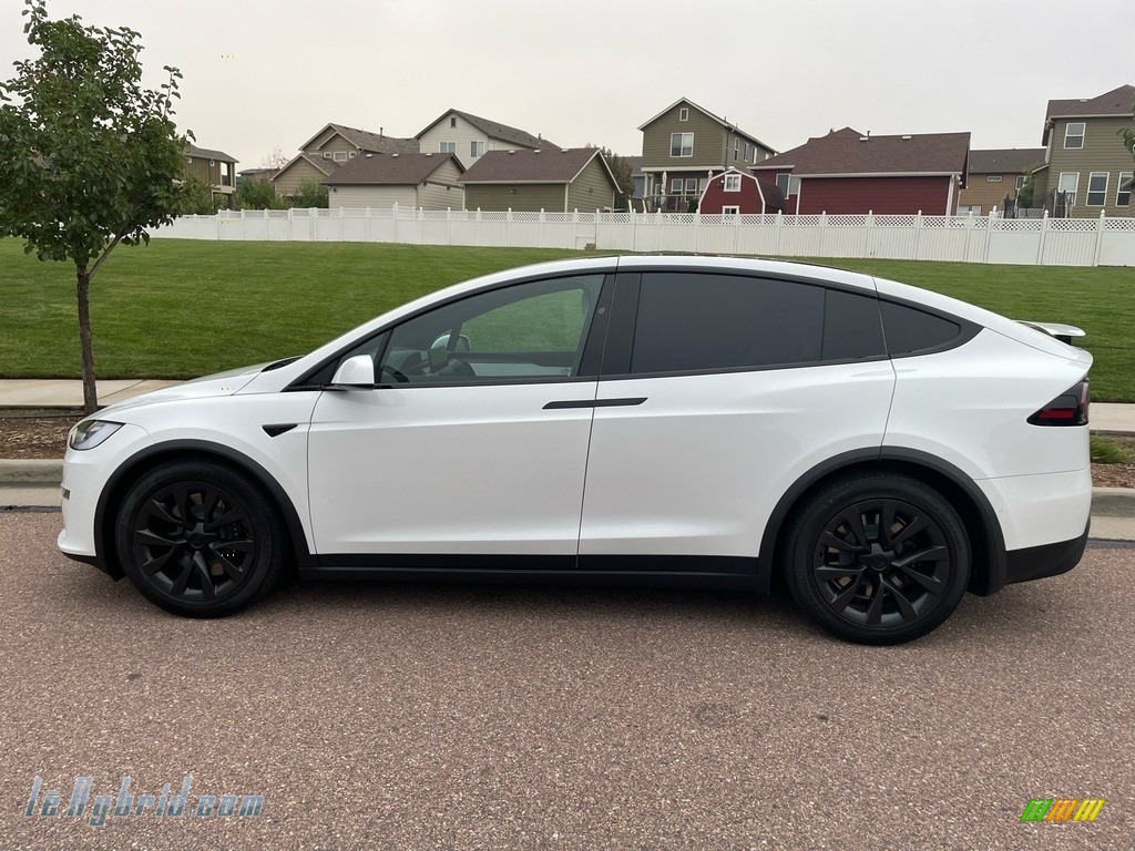 2022 Model X AWD - Pearl White Multi-Coat / White/Black photo #9