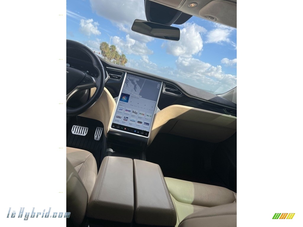 2015 Model S 85D - Solid White / Tan photo #9