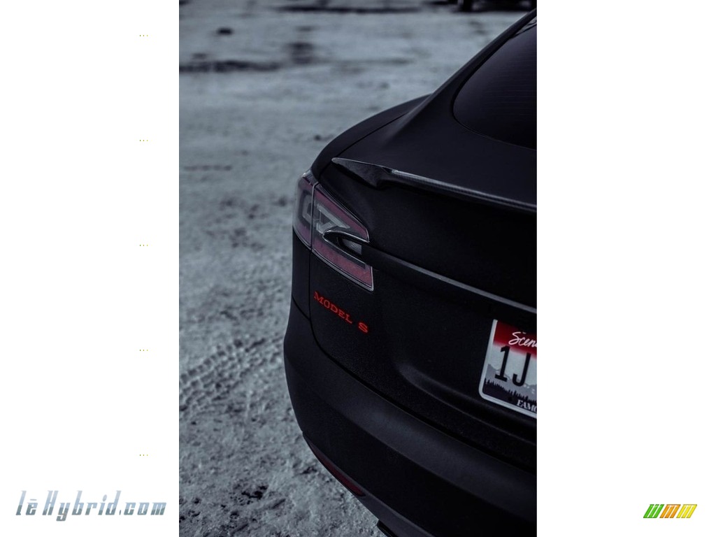 2015 Model S 90D - Solid Black / Black photo #5