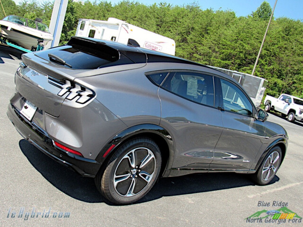 2023 Mustang Mach-E Premium - Carbonized Gray Metallic / Light Space Gray photo #26
