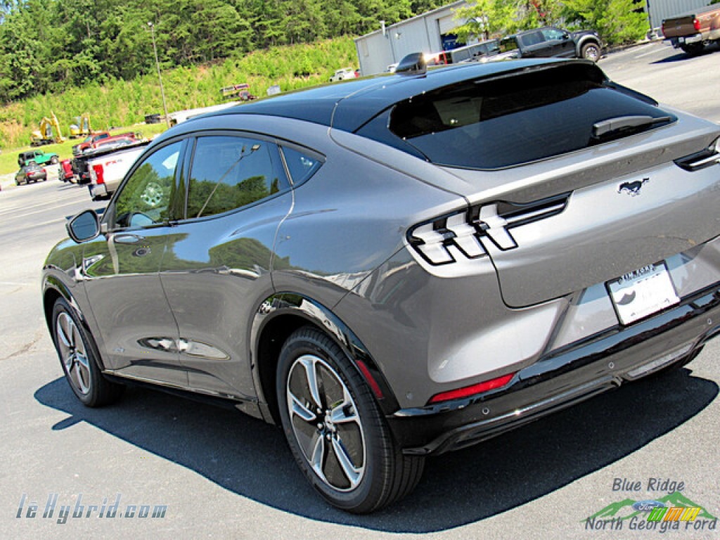 2023 Mustang Mach-E Premium - Carbonized Gray Metallic / Light Space Gray photo #27