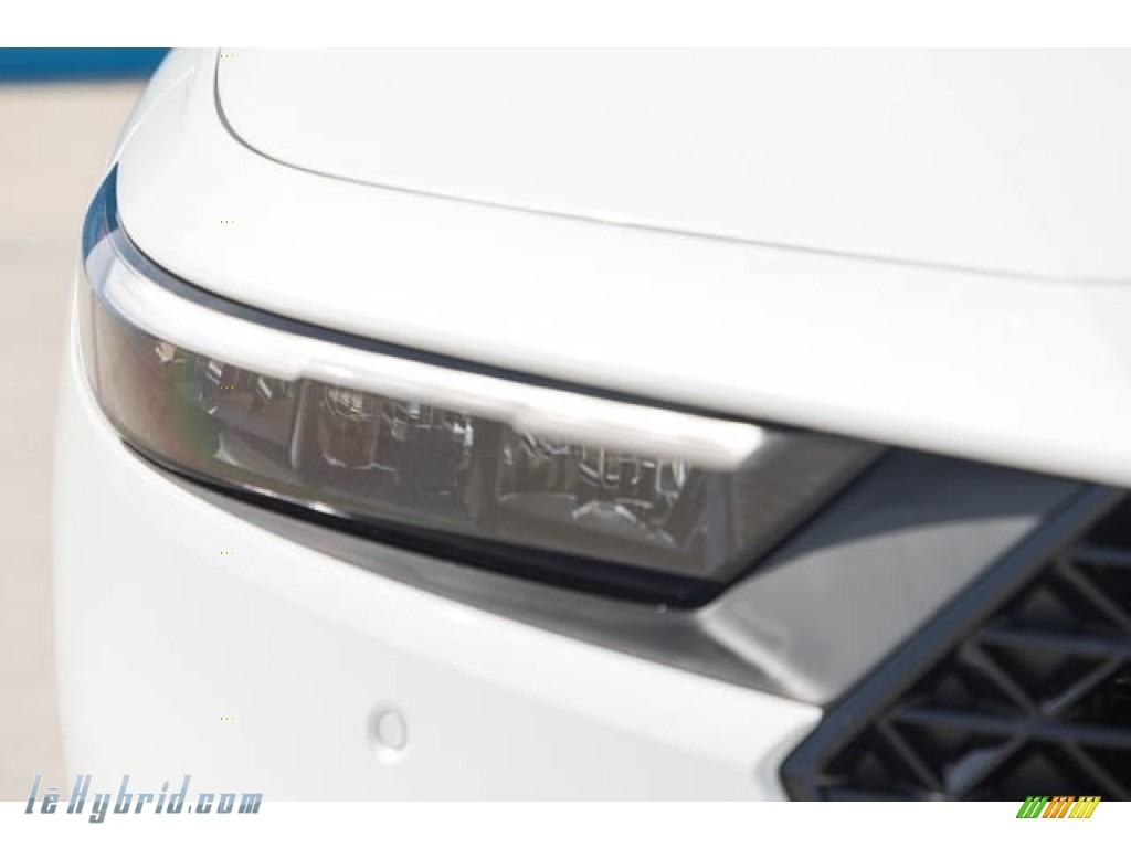 2024 Accord Touring Hybrid - Platinum White Pearl / Gray photo #4