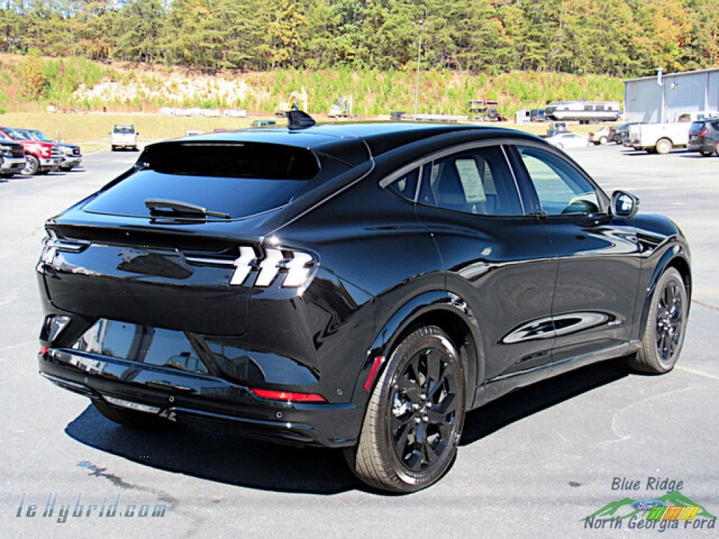 2023 Mustang Mach-E Premium - Shadow Black / Black Onyx photo #5