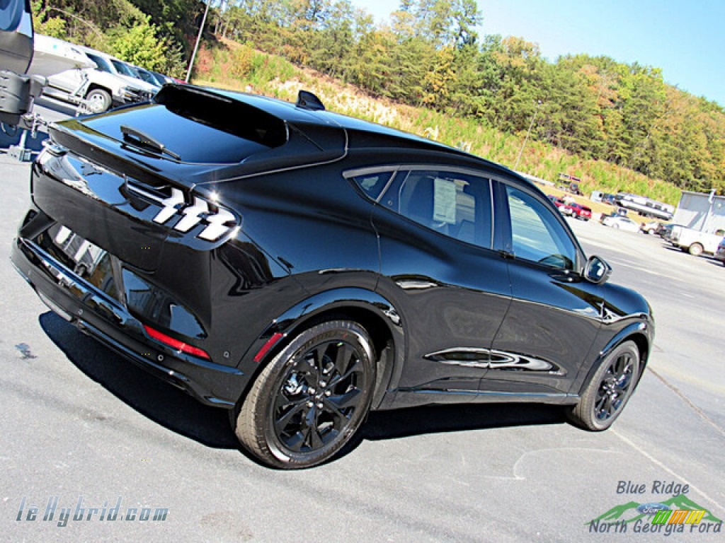 2023 Mustang Mach-E Premium - Shadow Black / Black Onyx photo #25