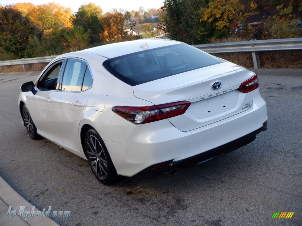 2021 Camry XLE Hybrid - Wind Chill Pearl / Ash photo #8