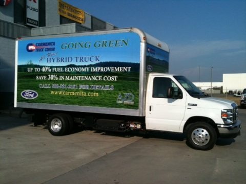 Oxford White 2009 Ford E Series Cutaway E450 Hybrid Commercial Moving Truck