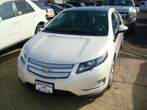 White Diamond Tricoat 2012 Chevrolet Volt Hatchback