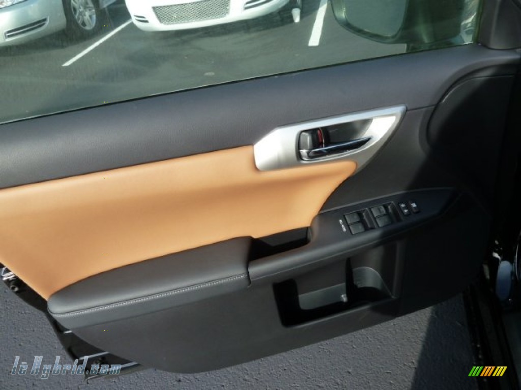 2012 CT 200h Hybrid Premium - Obsidian Black / Caramel Nuluxe photo #17 2012 CT 200h Hybrid Premium - Obsidian Black / Caramel Nuluxe photo #17