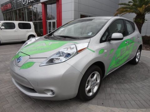 Brilliant Silver 2011 Nissan LEAF SV