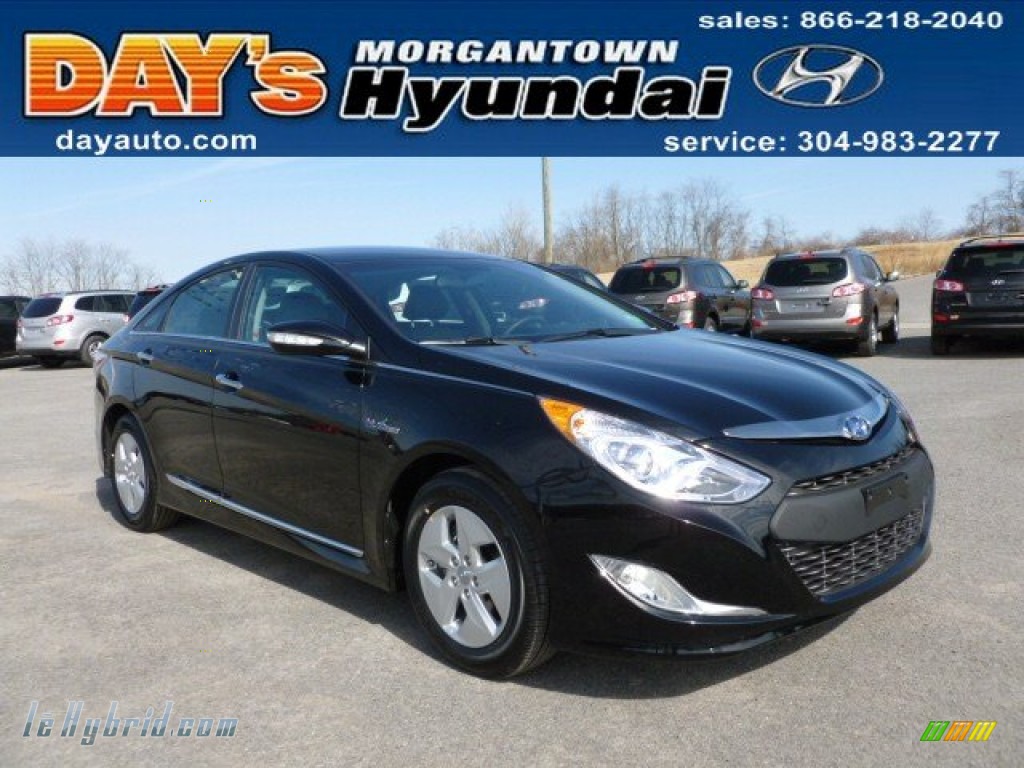 Black Onyx Pearl / Gray Hyundai Sonata Hybrid Black Onyx Pearl / Gray Hyundai Sonata Hybrid