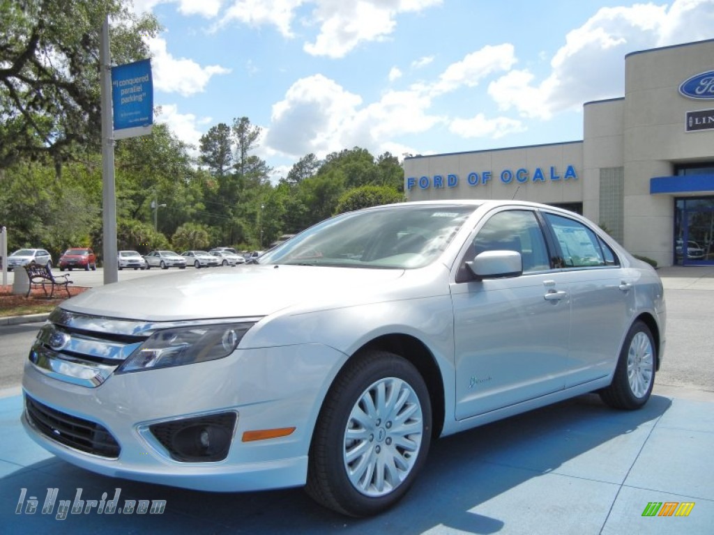 2012 Fusion Hybrid - Ingot Silver Metallic / Medium Light Stone photo #1 2012 Fusion Hybrid - Ingot Silver Metallic / Medium Light Stone photo #1