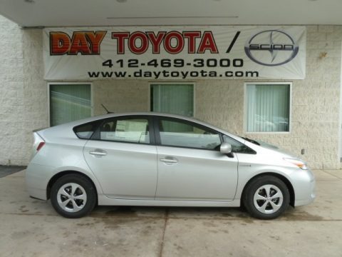 Classic Silver Metallic 2012 Toyota Prius 3rd Gen Three Hybrid Classic Silver Metallic 2012 Toyota Prius 3rd Gen Three Hybrid