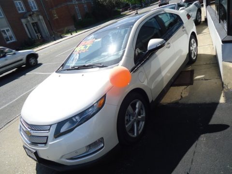 White Diamond Tricoat 2012 Chevrolet Volt Hatchback White Diamond Tricoat 2012 Chevrolet Volt Hatchback