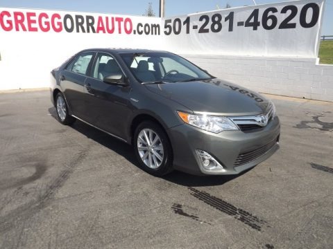 Cypress Green Pearl 2012 Toyota Camry Hybrid XLE