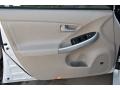 Toyota Prius Hybrid IV Blizzard White Pearl photo #28