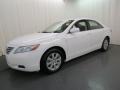 Toyota Camry Hybrid Super White photo #3