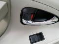 Toyota Camry Hybrid Super White photo #7