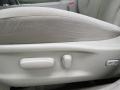 Toyota Camry Hybrid Super White photo #9