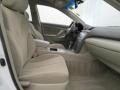Toyota Camry Hybrid Super White photo #23