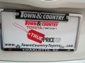 Toyota Camry Hybrid Super White photo #30