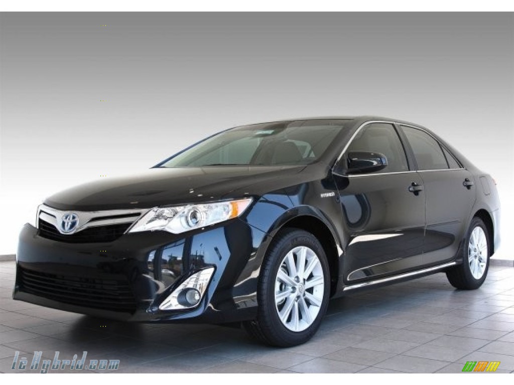 toyota camry xle options #2