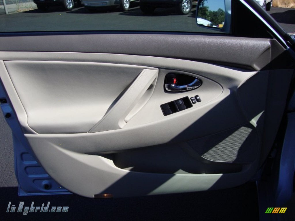 2008 Camry Hybrid - Sky Blue Pearl / Bisque photo #9