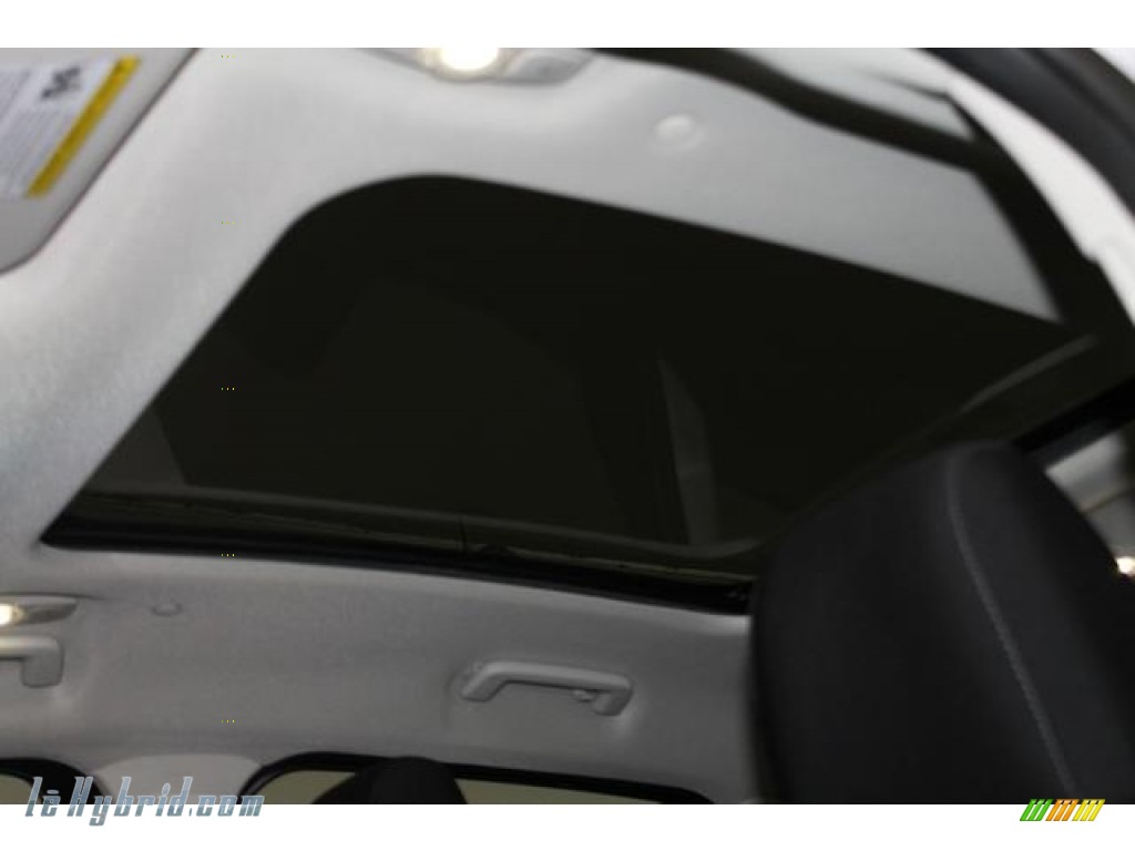 2013 C-Max Hybrid SE - Ingot Silver / Charcoal Black photo #47