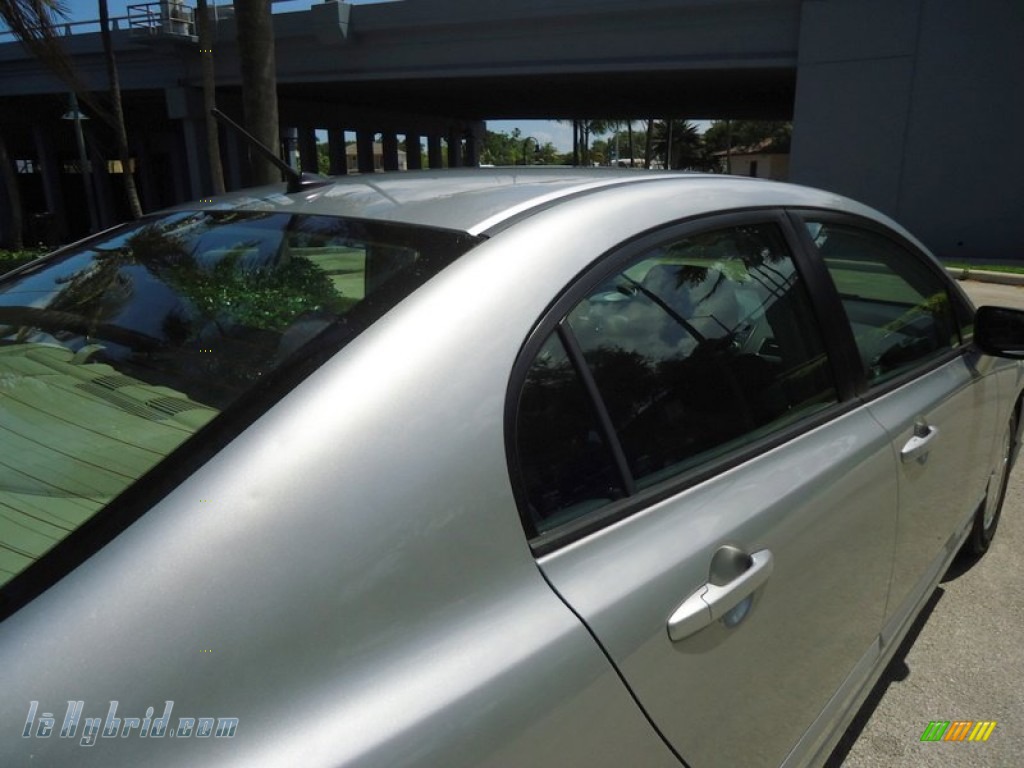 2006 Civic Hybrid Sedan - Alabaster Silver Metallic / Blue photo #31