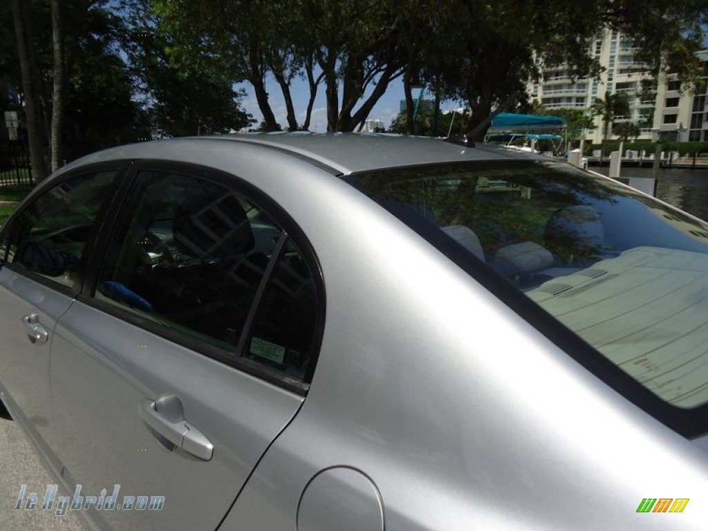 2006 Civic Hybrid Sedan - Alabaster Silver Metallic / Blue photo #41