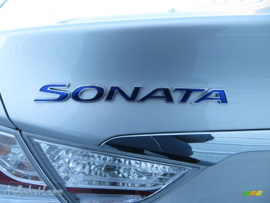2013 Sonata Hybrid Limited - Silver Frost Metallic / Gray photo #15