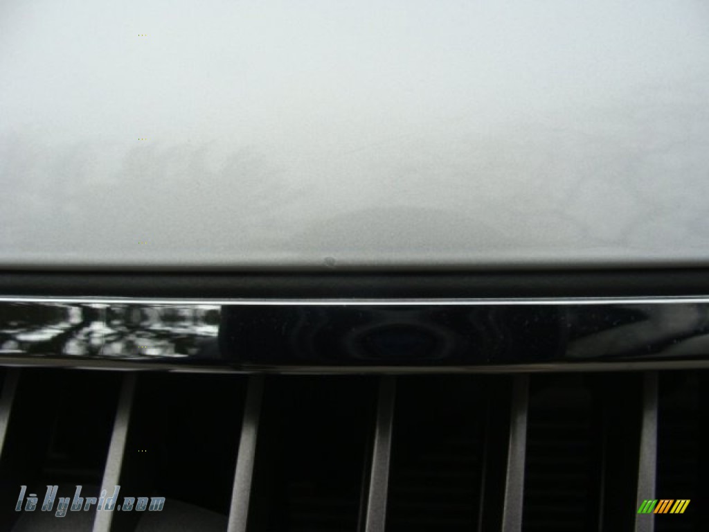 2010 RX 450h AWD Hybrid - Tungsten Silver Pearl / Black/Brown Walnut photo #37