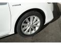 Toyota Camry Hybrid XLE Super White photo #9
