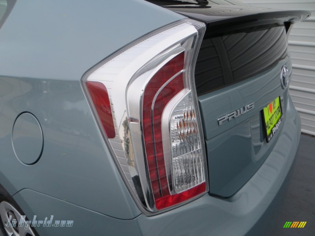 2014 Prius Two Hybrid - Sea Glass Pearl / Misty Gray photo #15