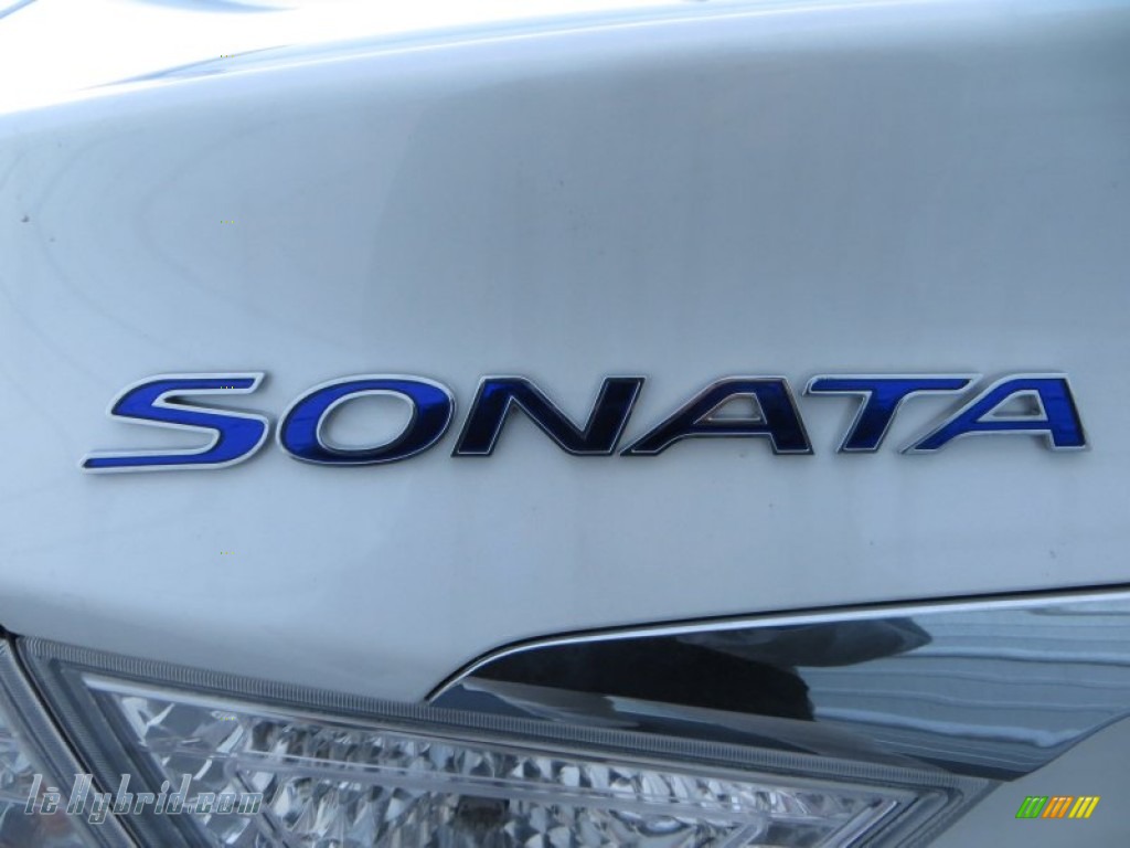 2013 Sonata Hybrid Limited - Porcelain White Pearl / Gray photo #15